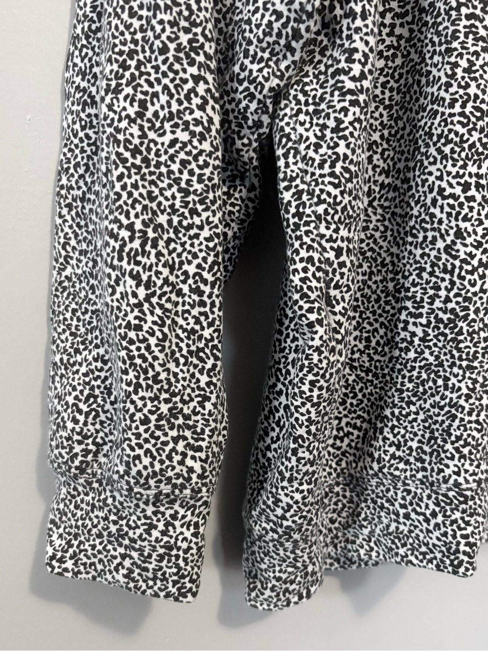 Athleta Black and White Leopard Crewneck - Picture 2 of 5